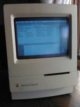 Vintage Apple Macintosh Classic Ii Desktop Computer -