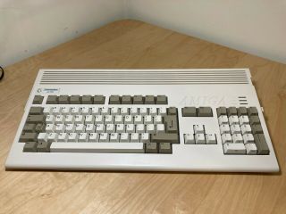 Commodore Amiga 1200 In Gorgeous With 80mb Hd,  6mb Ram And More