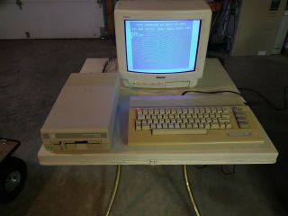 Complete Commodore 64 System With Tons Of Software