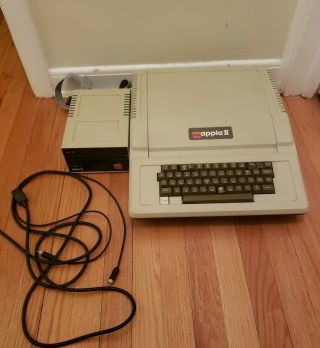 Apple 2 Plus Ii Plus Computer And 5.  25 " Floppy Disk Drive -