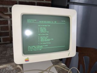 Apple IIc Computer,  Monitor,  mouse,  Software 3