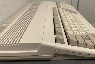 Amiga 500 Computer - Including Mouse,  Power Supply,  Video Cable & Expansion RAM 2