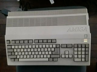 Commodore Amiga 500 - Powers On And Boots To Green Screen -