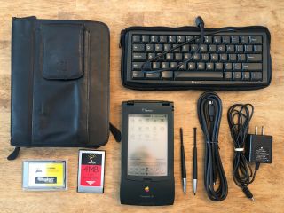 Apple Newton Messagepad 130 With Accessories (model H0196) And