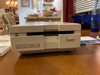 Commodore 1581 3.  5 " Floppy Disk Drive