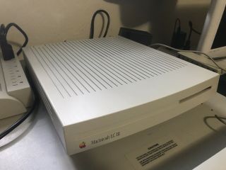 Macintosh Lc Iii M1254 36mb Ram,  500mb Hd,  Os 7.  55,  68882,  Batt & Eject Gear