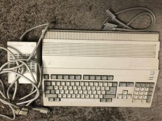 Amiga 500 Computer W/ Power Supply & Video Cable