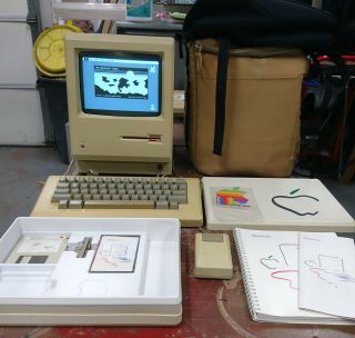 Apple Macintosh Mac 128k 1984 Bundle