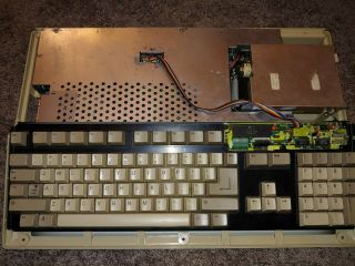 Commodore Amiga 500 NTSC,  Kick 1.  3,  REV 6A,  Pal/Ntsc Switch, 4