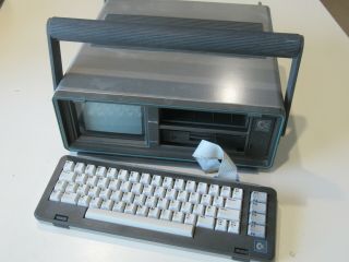 Commodore Sx - 64 Executive Portable Computer Sx64