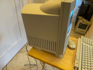 Vintage MAC APPLE MACINTOSH COLOR CLASSIC Computer M1600 8MB 60 SCSI HD 4