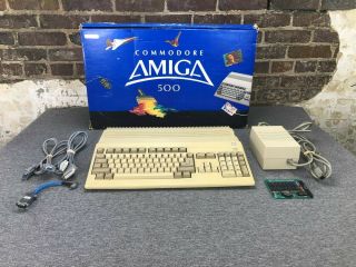 Commodore Amiga 500 A500 Computer With Accessories