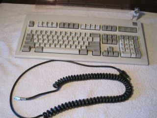 Ibm Keyboard Model - 1390131 - 1986 - Very