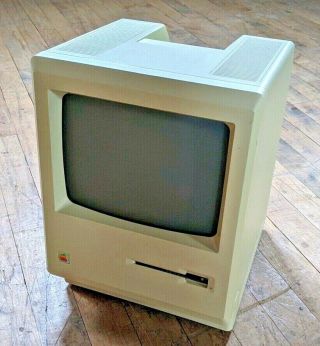 Apple Macintosh 512k M0001e &
