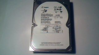 Hard Drive Disk Scsi Seagate Barracuda St39236lw 9n3012 - 301 68 - Pin 9.  2gb