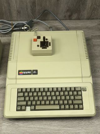 Apple IIe 2e Personal Computer with Duo Disk Drive and Joystick Powers On 2