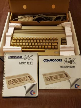 Commodore 64 - Cables,  Manuals And