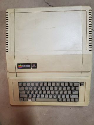 Apple Iie 2e A2s064 Computer - Or