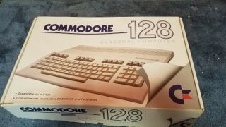 Vintage Computer Commodore 128.  Powers Up,