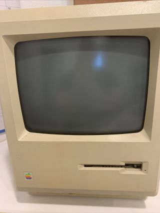 1984 Macintosh 128 M0001 w/ Keyboard,  Mouse 40th Week 4252nd - 2
