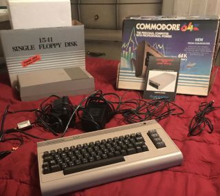 Commodore 64 Bundle: C64 Computer 1541 Disk Drive you get everything pic 2