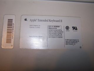 Apple ADB Extended Keyboard II Model M3501 2) 3