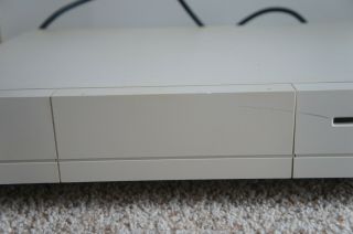 Commodore Amiga 1000 Computer.  1 Powers Up 3
