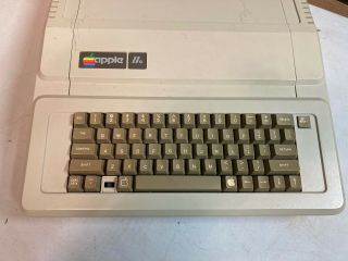 Apple IIe 2e Personal Computer (11) 2