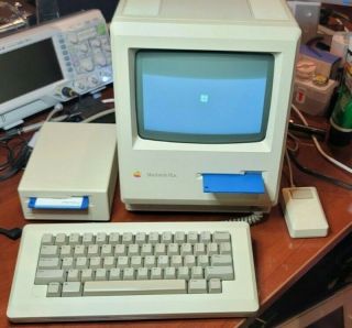 Apple External Floppy Drive Model M0130 3