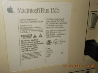 Vintage Apple Macintosh Plus Desktop Computer - M0001A W/ Mouse & Keyboard 3