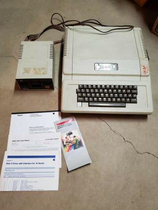 Apple Ii Plus Computer A2s1016 And A2m0003 5.  25 " Floppy Disk Drive -