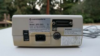Commodore SFD - 1001 Floppy Drive - Powers On - In good cosmetic shape 4
