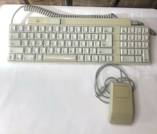 Apple IIGS ADB Keyboard 658 - 4081 Keyboard with Cable and Mouse 2