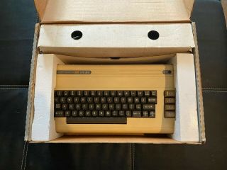 Commodore Vic - 20 Computer - 3