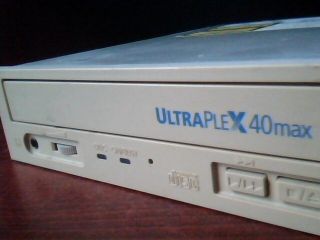 SCSI CDROM UltraPlex Plextor PX - 40TSi 40TSUW Wide 2