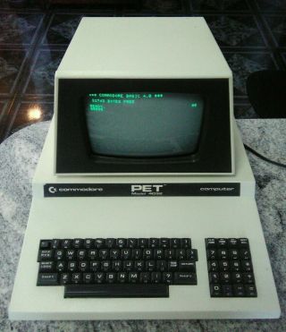 Commodore Pet Model 4032 - N Computer