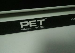Commodore PET Model 4032 - N Computer 4