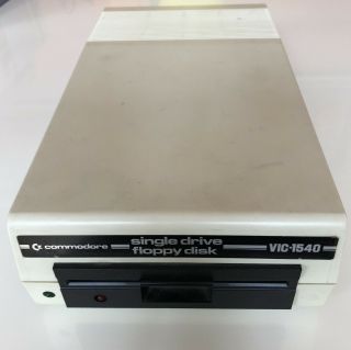 Commodore Vic 1540 5.  25 " Floppy Drive