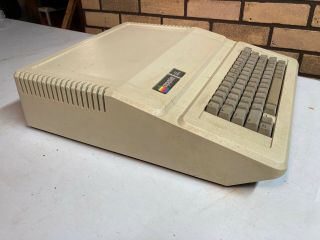 Apple IIe 2e Personal Computer (7) 3