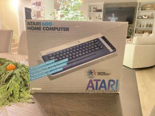 Atari 600XL 16k Home Computer PC - See Photos 2