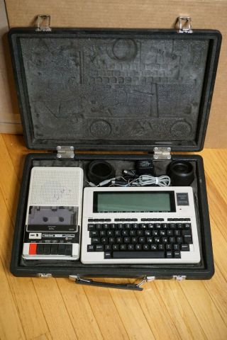 Tandy Model 102 Portable Computer With Case Accesories Acoustic Coupler