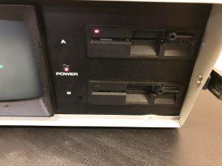 Vintage KayPro 2 Portable Computer - Bright screen 3