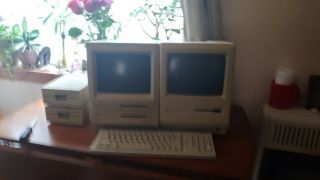 Macintosh se And Plus 4
