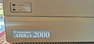 Commodore Amiga 2000 (FC11 - T - G351) 2