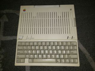 Apple Iic Computer - A2s4000