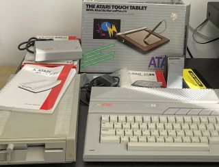 Atari 65xe With Xf551 Disk Drive And Accessories