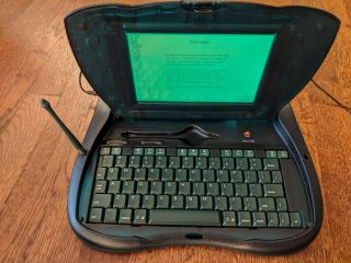 Apple Newton eMate 300 with box and accessories Laptop UMPC PDA 4