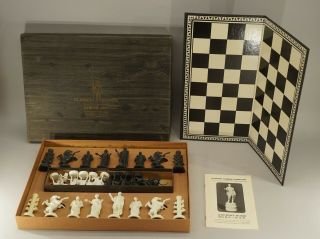 1963 Classic Games Chess Set Ancient Rome 264 B.  C.  - 14 A.  D.