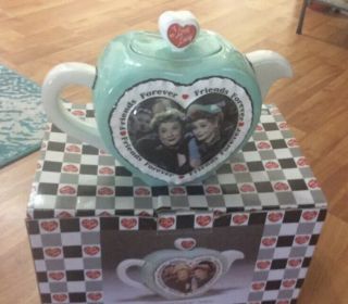 I Love Lucy Porcelain Ceramic “friends Forever” Tea Pot W/ Box - Nrfb
