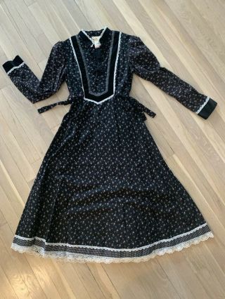 Vintage Gunne Sax 70’s Jessica Mcclintock Floral Black Prairie Dress.  Flawless